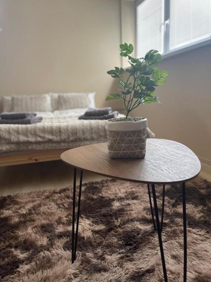 Garzon/ Studio Apartment Sahy Exteriör bild